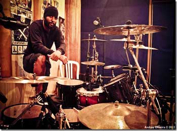 Imagem da notícia: Confronto: baterista revela detalhes de gravação de novo CD