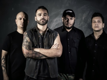 Imagem da notícia: Eminence: lança vídeo ao vivo com qualidade de DVD